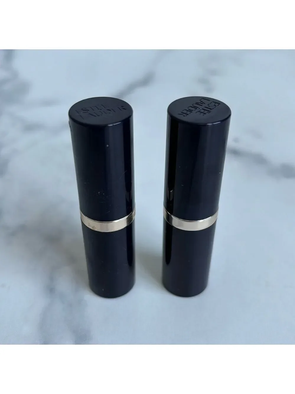 Set of Two Este Lauder Pure Color Lipsticks Rebellious Rose and Tumultuous Pink